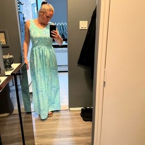 Vineyard wines dress